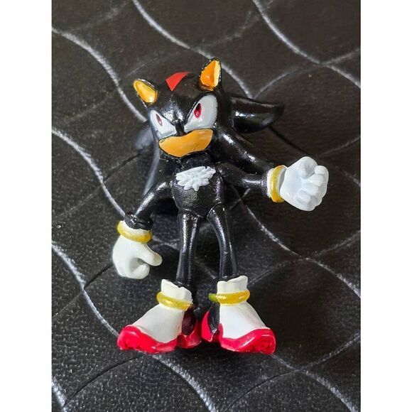 Sonic The Hedgehog 2.5 in Shadow Action Figure - Picture 1 of 6